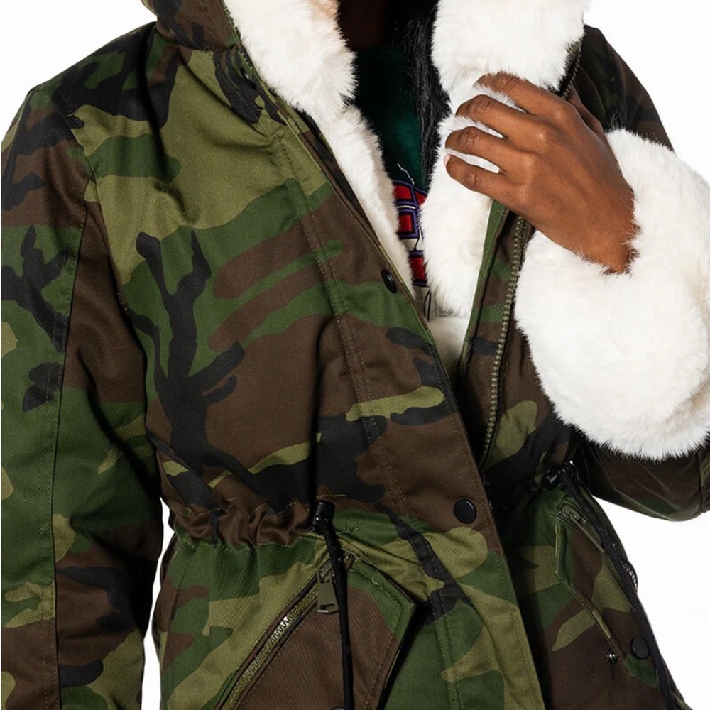 Azalea Wang Camouflage Parka with Faux Fur Trim - Picture 7 of 8